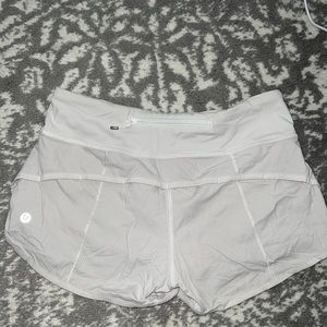 White lululemon shorts 3inch